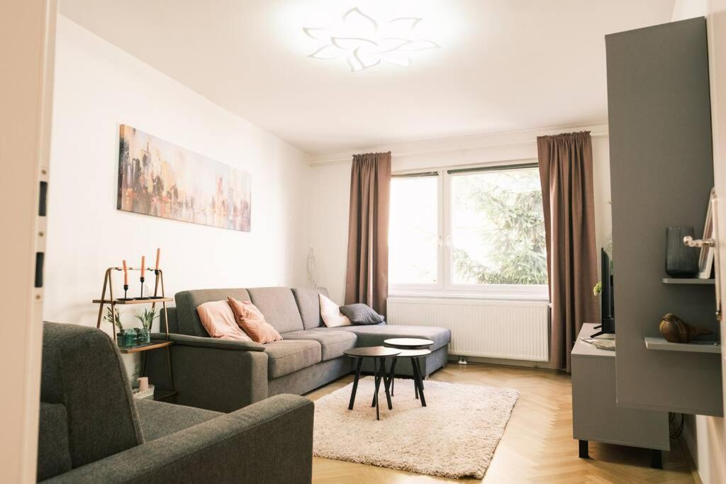 Pink Prater Appartement Wenen Buitenkant foto